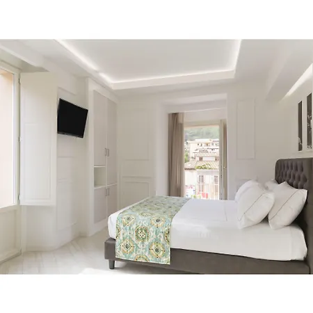 Townhouse Bed & Breakfast 4*