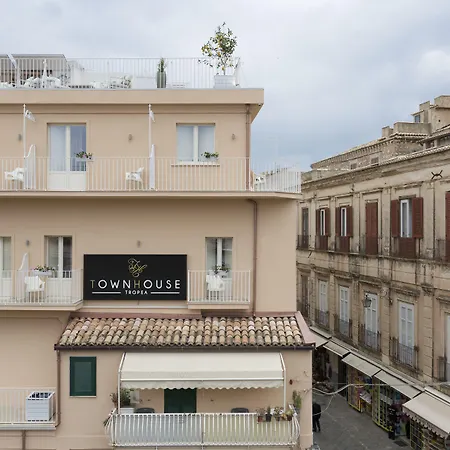 Townhouse Nocleg ze śniadaniem 4*