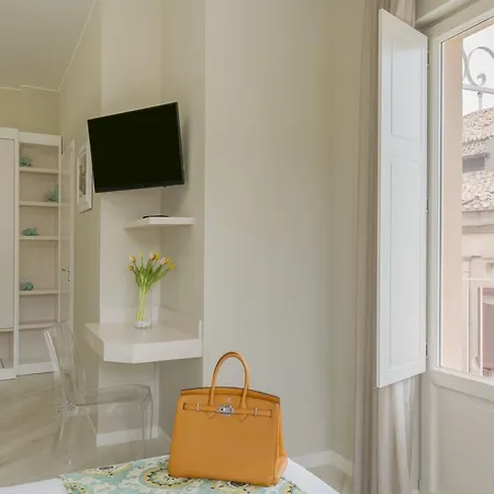 Townhouse Bed & Breakfast 4*