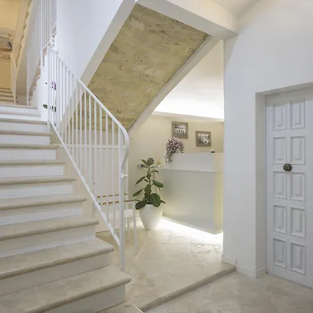 Townhouse 4* Tropea