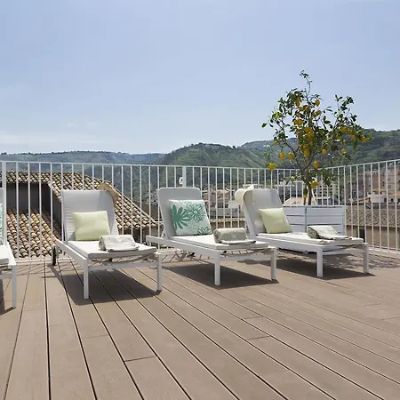 Townhouse 4*