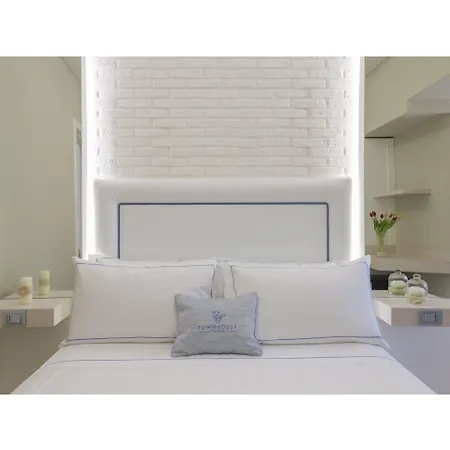 Bed & Breakfast Townhouse 4*