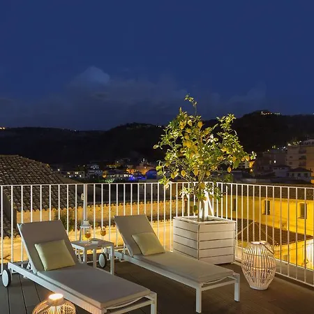 Townhouse Bed & Breakfast