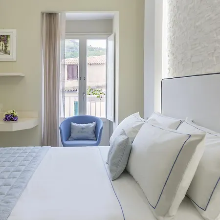 Townhouse ベッド・アンド・ブレックファスト 4*
