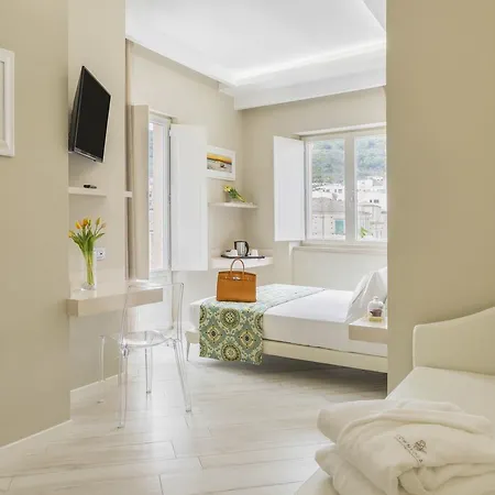 Townhouse 4* Tropea