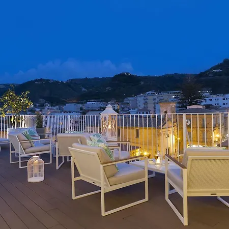 Bed & Breakfast Townhouse 4*