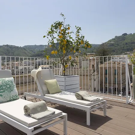 Townhouse Bed & Breakfast