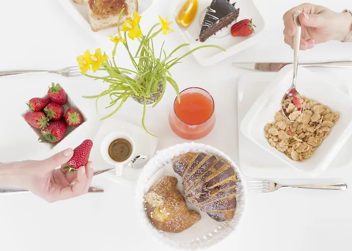 Townhouse Bed & Breakfast 4*